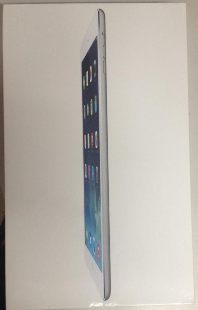 Ipad air 4G 32G Sliver brandnew, seal chưa active (chính hãng FPT) giá quá tốt - 1