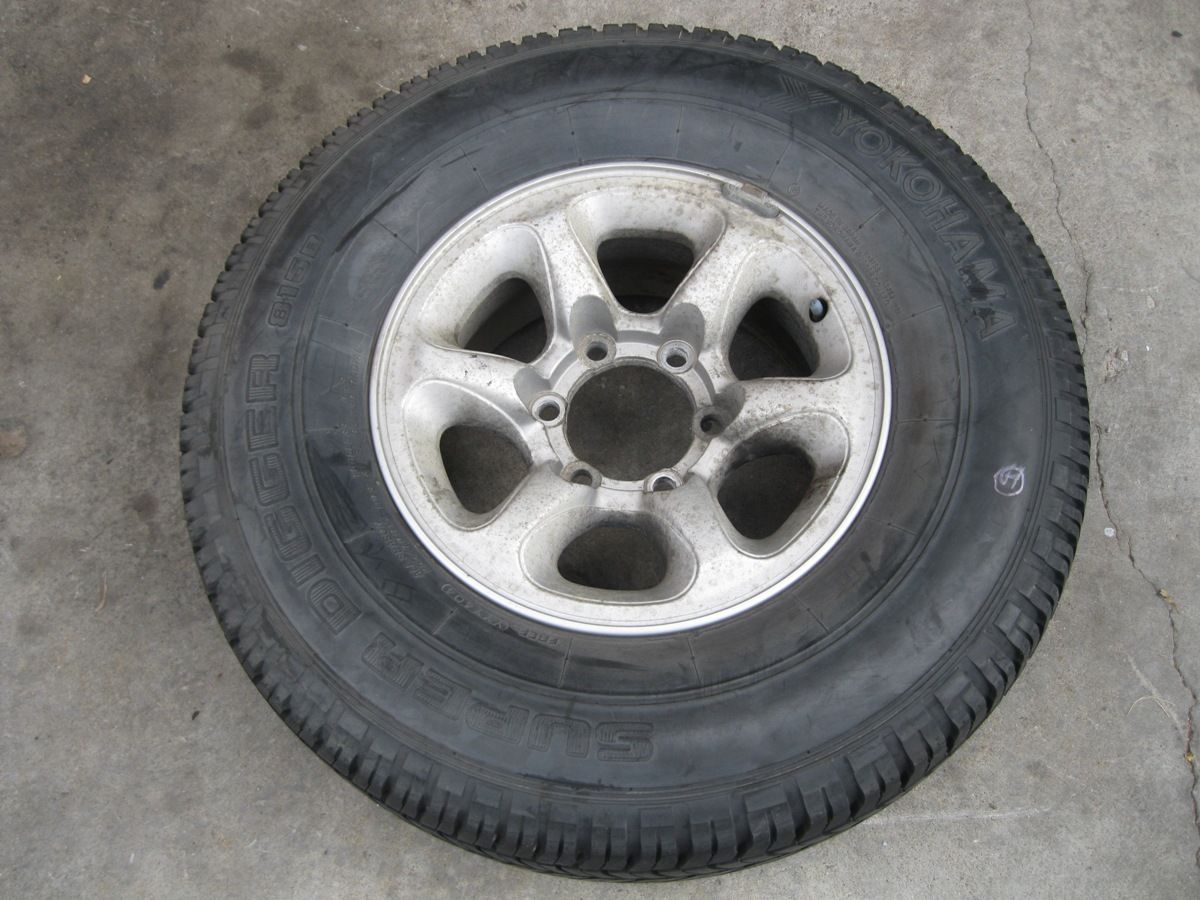 PajeroV464037504001.jpg